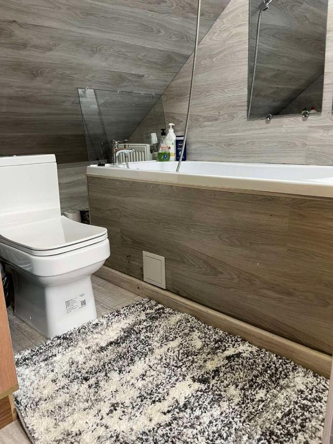 Ismail&Stefan Cel Mare Red Apartment Chisinau Ngoại thất bức ảnh